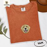 Yam Comfort Colors T-shirt embroidered with a smiling golden retriever face with a pink tongue