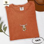 Yam Comfort Colors T-shirt embroidered with a copper and cream longhorn steer head with long curved horns
